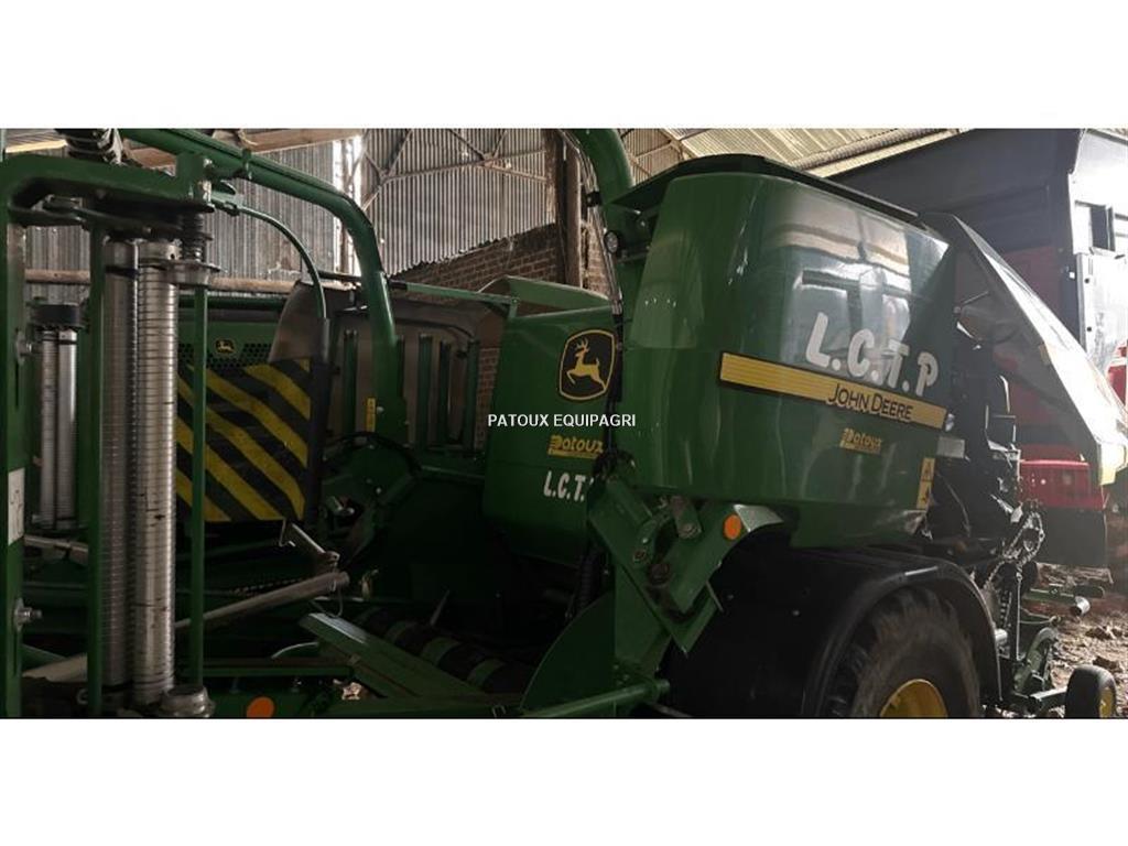 John Deere C441R Πρέσες κυλινδρικών δεμάτων