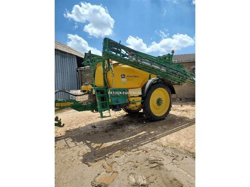John Deere M740i Ρυμουλκούμενα ψεκαστικά