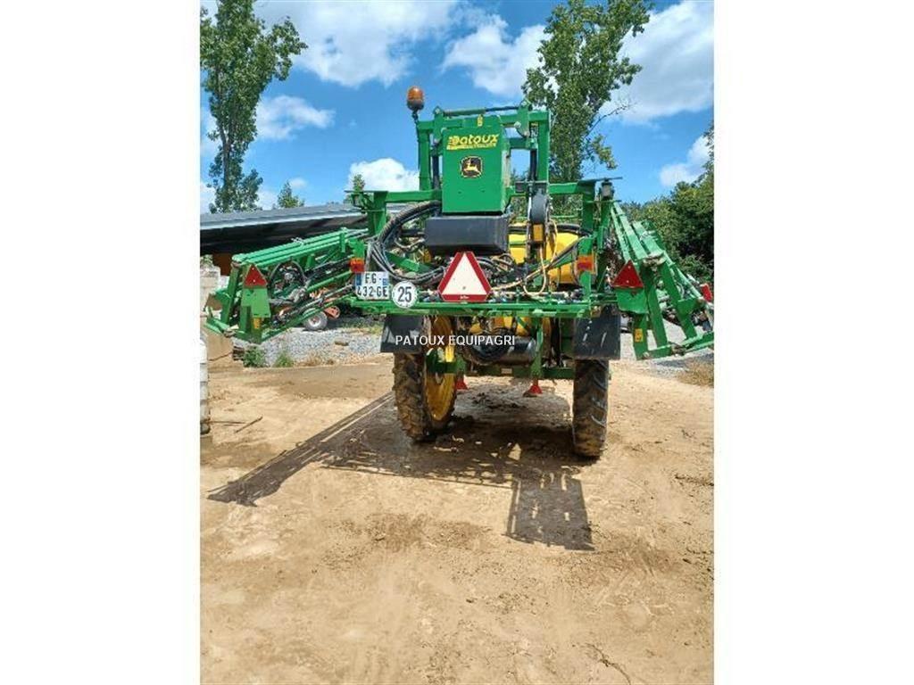 John Deere M740i Ρυμουλκούμενα ψεκαστικά