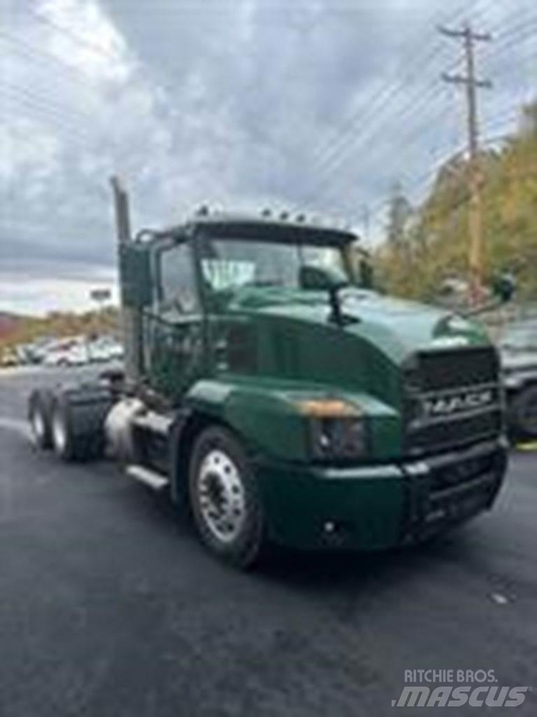 Mack AN64T Τράκτορες