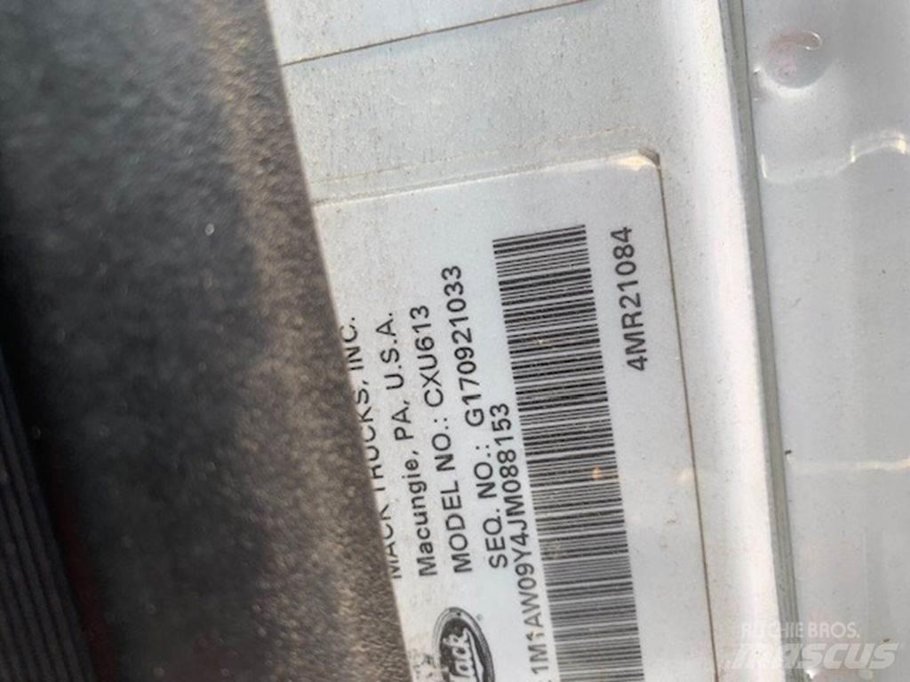 Mack CXU613 Τράκτορες