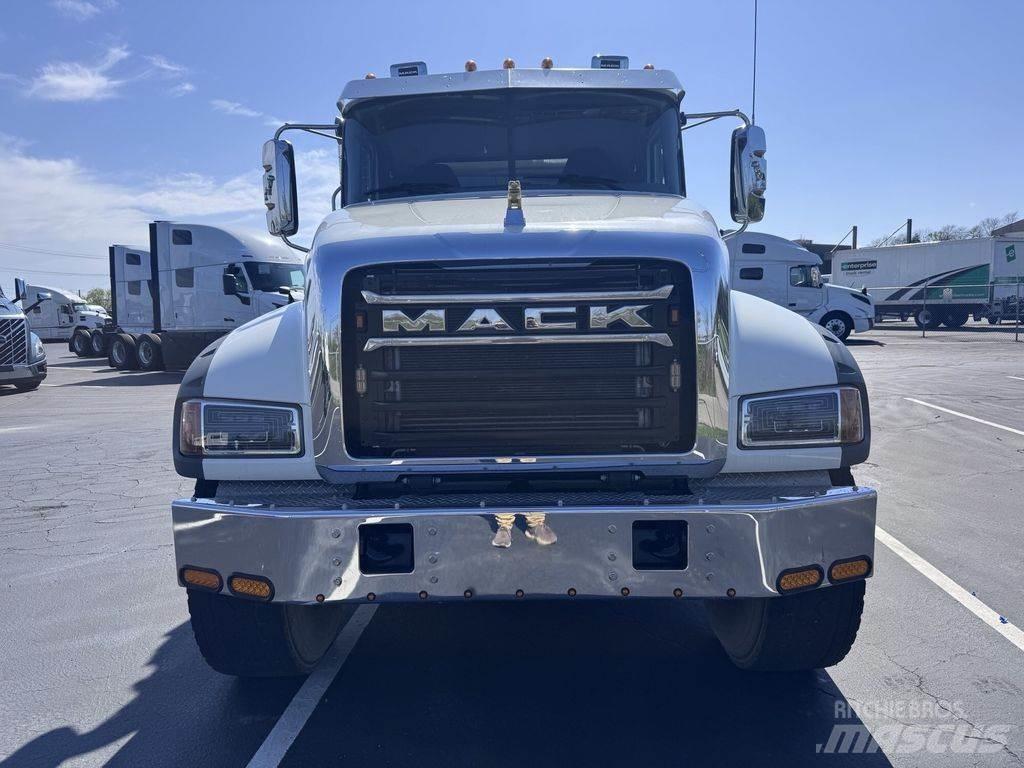 Mack GR64F Φορτηγά Ανατροπή
