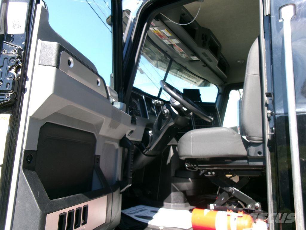 Mack GR64F Φορτηγά Ανατροπή