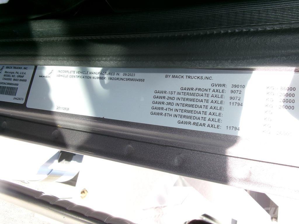 Mack GR64FR Φορτηγά Ανατροπή