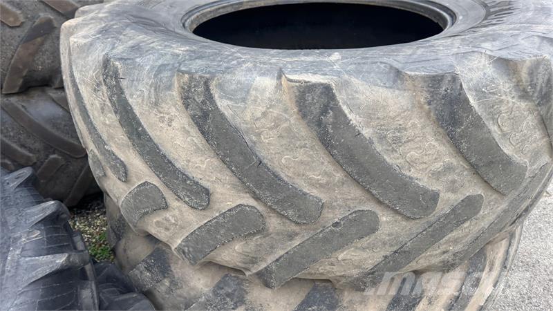 BKT 710/75R42 Ελαστικά και ζάντες