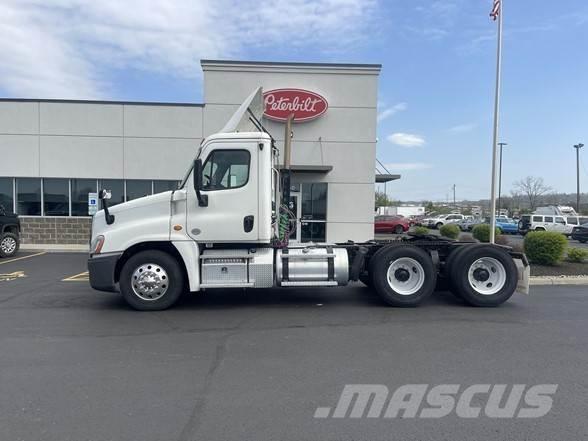 Freightliner CASCADIA 116 Τράκτορες