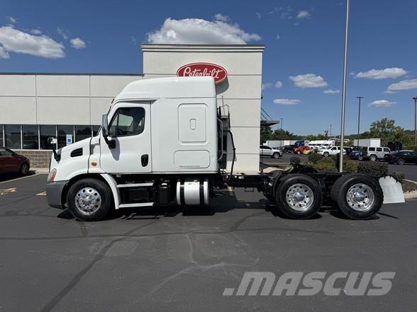 Freightliner CASCADIA 116 Τράκτορες