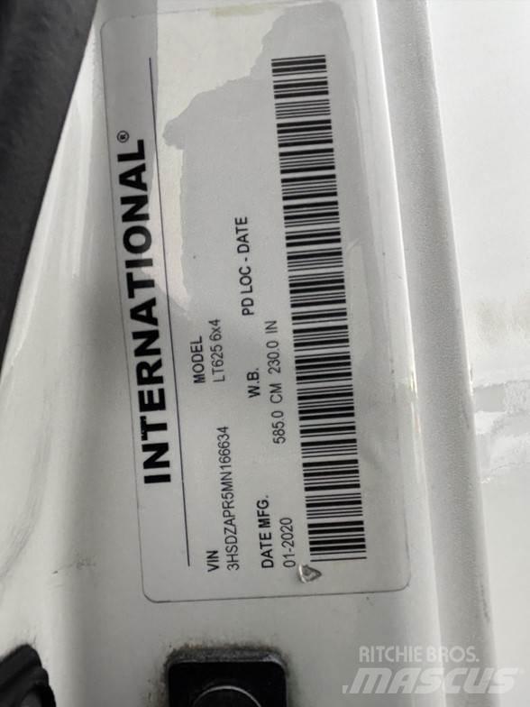 International LT Τράκτορες