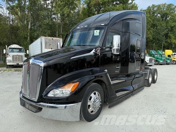 Kenworth T680 Τράκτορες