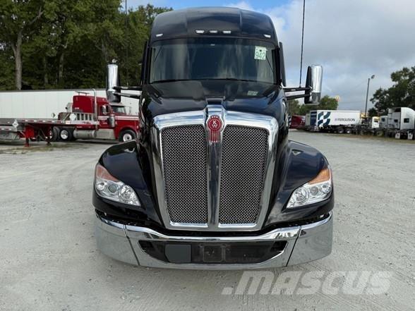 Kenworth T680 Τράκτορες