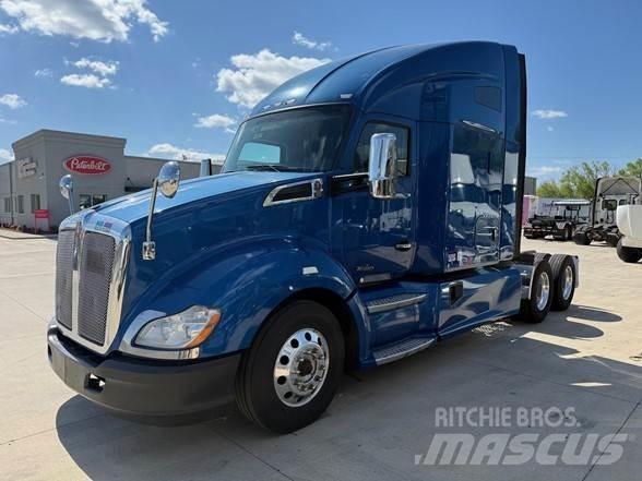 Kenworth T680 Τράκτορες