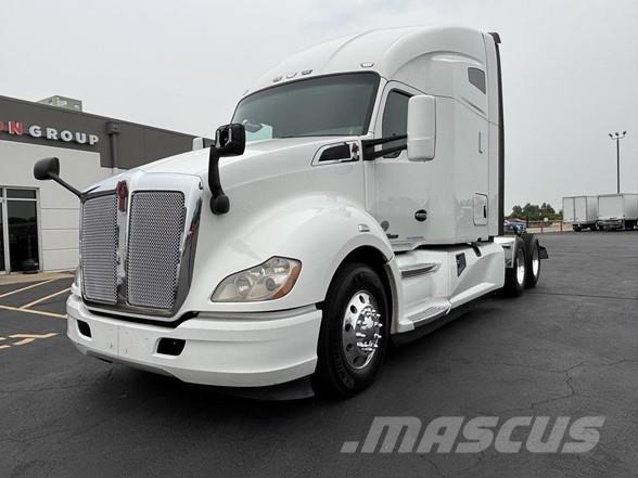 Kenworth T680 Τράκτορες