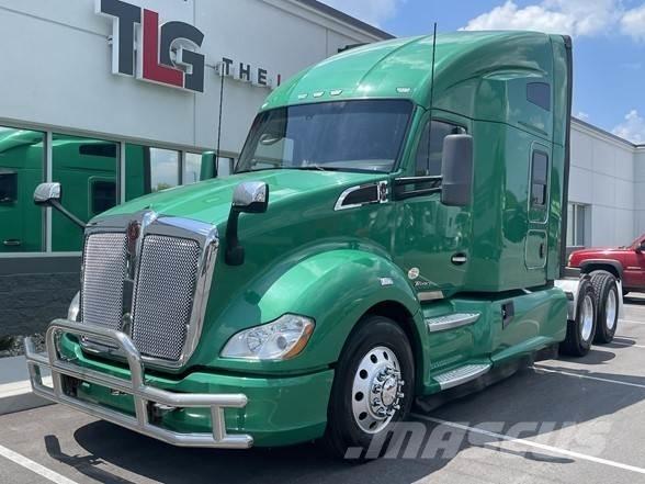 Kenworth T680 Τράκτορες