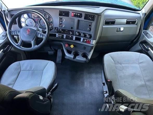 Kenworth T680 Τράκτορες