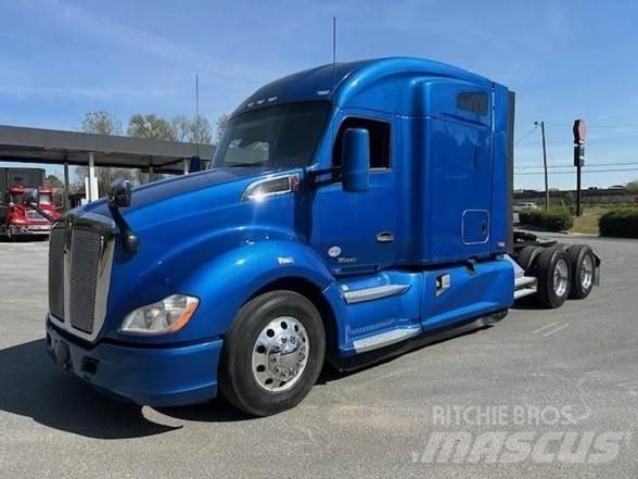 Kenworth T680 Τράκτορες