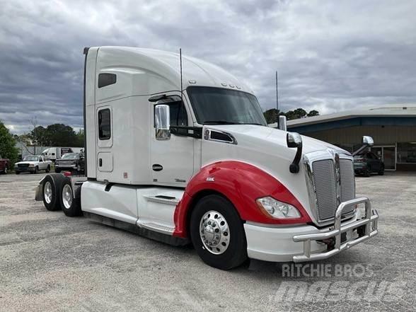 Kenworth T680 Τράκτορες
