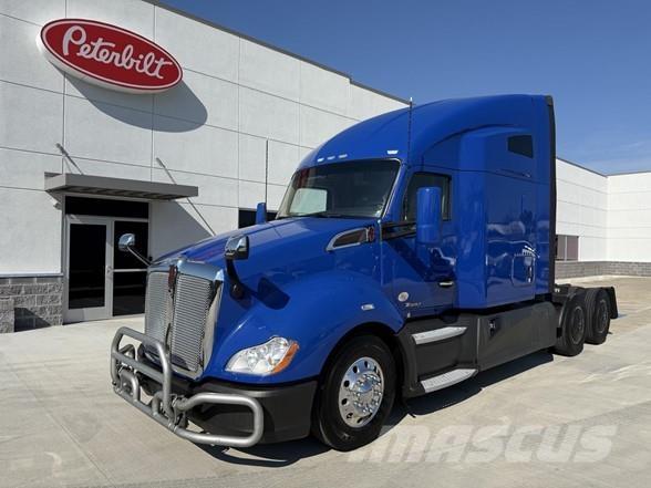 Kenworth T680 Τράκτορες