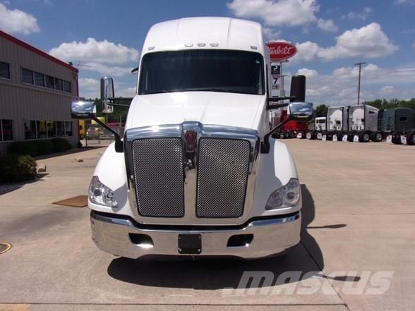 Kenworth T680 Τράκτορες