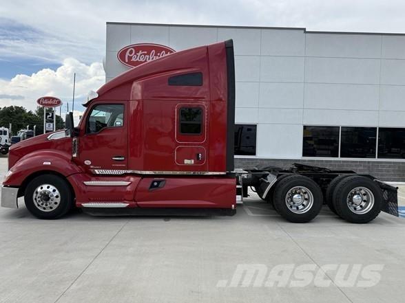 Kenworth T680 Τράκτορες