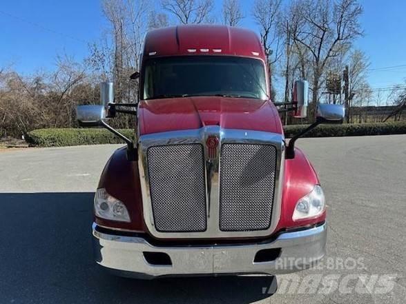 Kenworth T680 Τράκτορες
