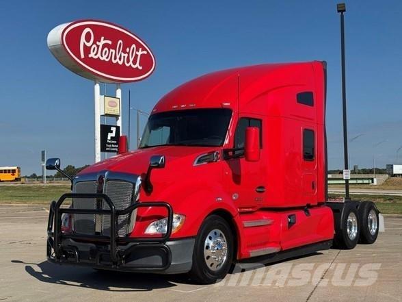 Kenworth T680 Τράκτορες