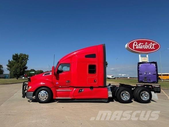 Kenworth T680 Τράκτορες