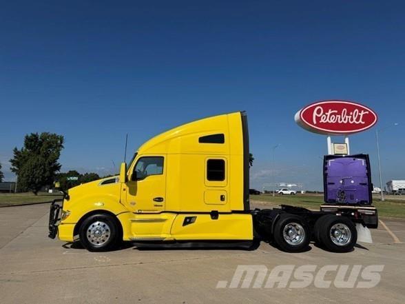 Kenworth T680 Τράκτορες