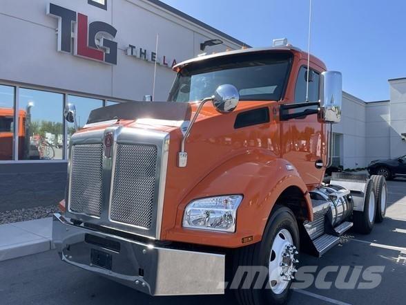 Kenworth T880 Τράκτορες