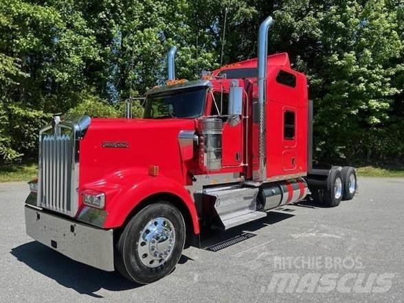 Kenworth W900 Τράκτορες