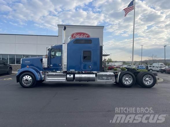 Kenworth W900 Τράκτορες