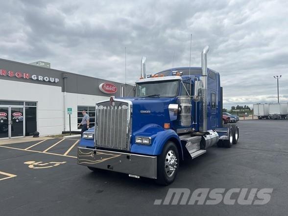 Kenworth W900 Τράκτορες