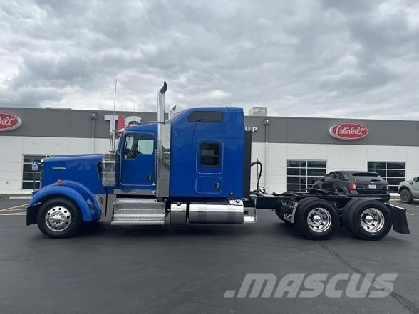Kenworth W900 Τράκτορες