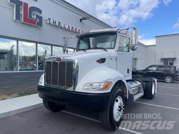 Peterbilt 337 Τράκτορες