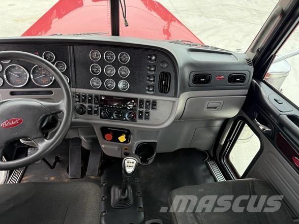 Peterbilt 389 Τράκτορες