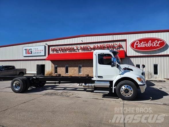 Peterbilt 536 Φορτηγά Σασί
