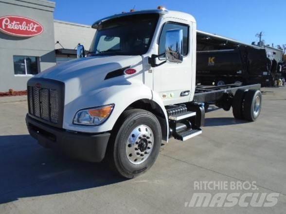 Peterbilt 536 Φορτηγά Σασί