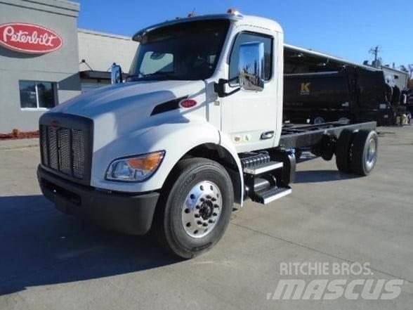 Peterbilt 536 Φορτηγά Σασί