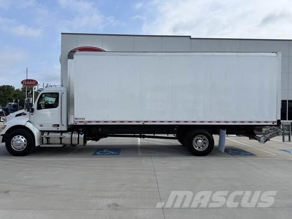 Peterbilt 536 Φορτηγά Κόφα