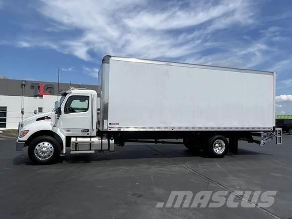 Peterbilt 536 Φορτηγά Κόφα