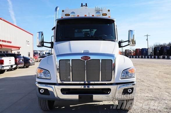 Peterbilt 537 Απορριμματοφόρα