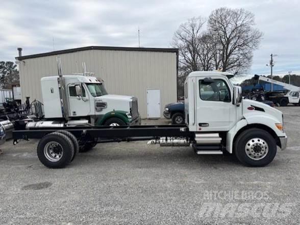 Peterbilt 537 Φορτηγά Σασί