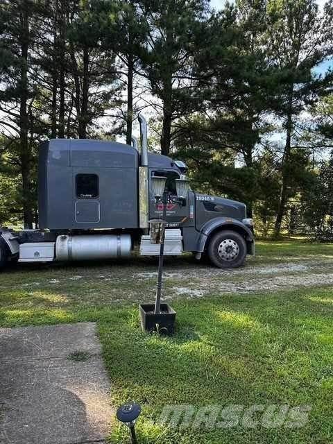 Peterbilt 567 Τράκτορες