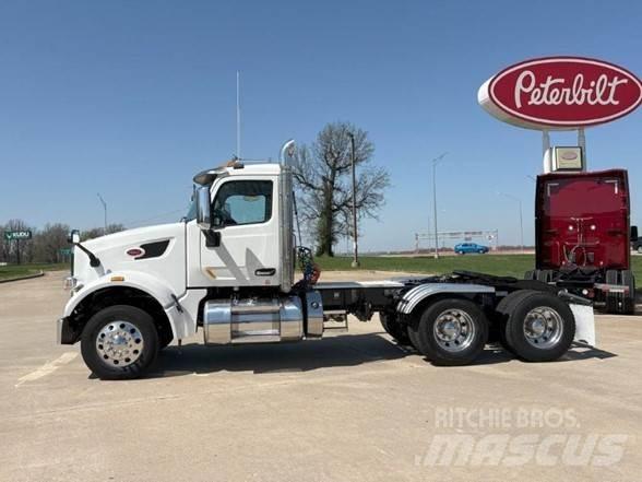 Peterbilt 567 Τράκτορες