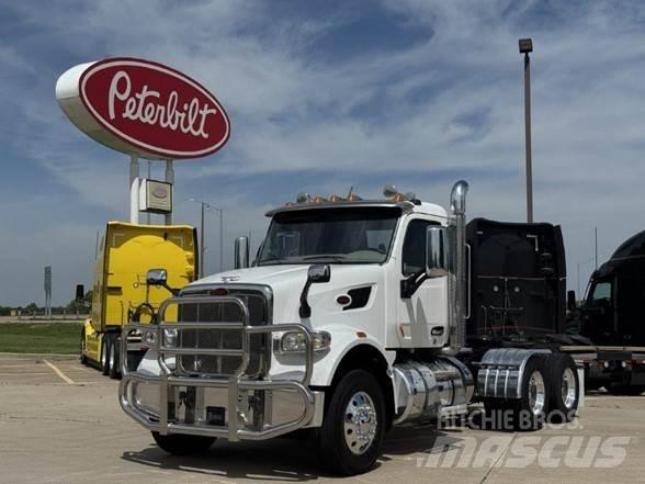 Peterbilt 567 Τράκτορες