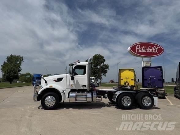 Peterbilt 567 Τράκτορες