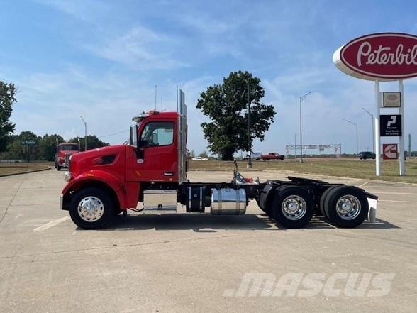 Peterbilt 567 Τράκτορες