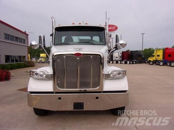 Peterbilt 567 Τράκτορες