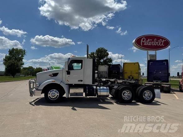 Peterbilt 567 Τράκτορες