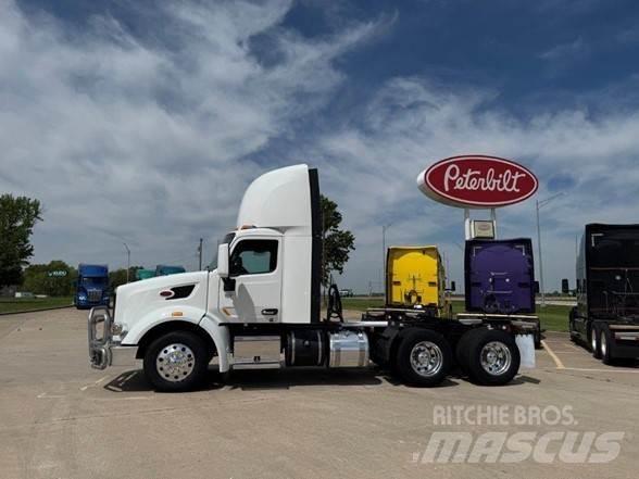 Peterbilt 567 Τράκτορες