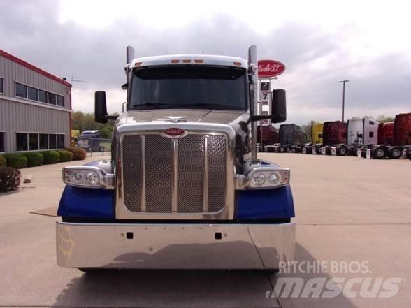 Peterbilt 567 Τράκτορες